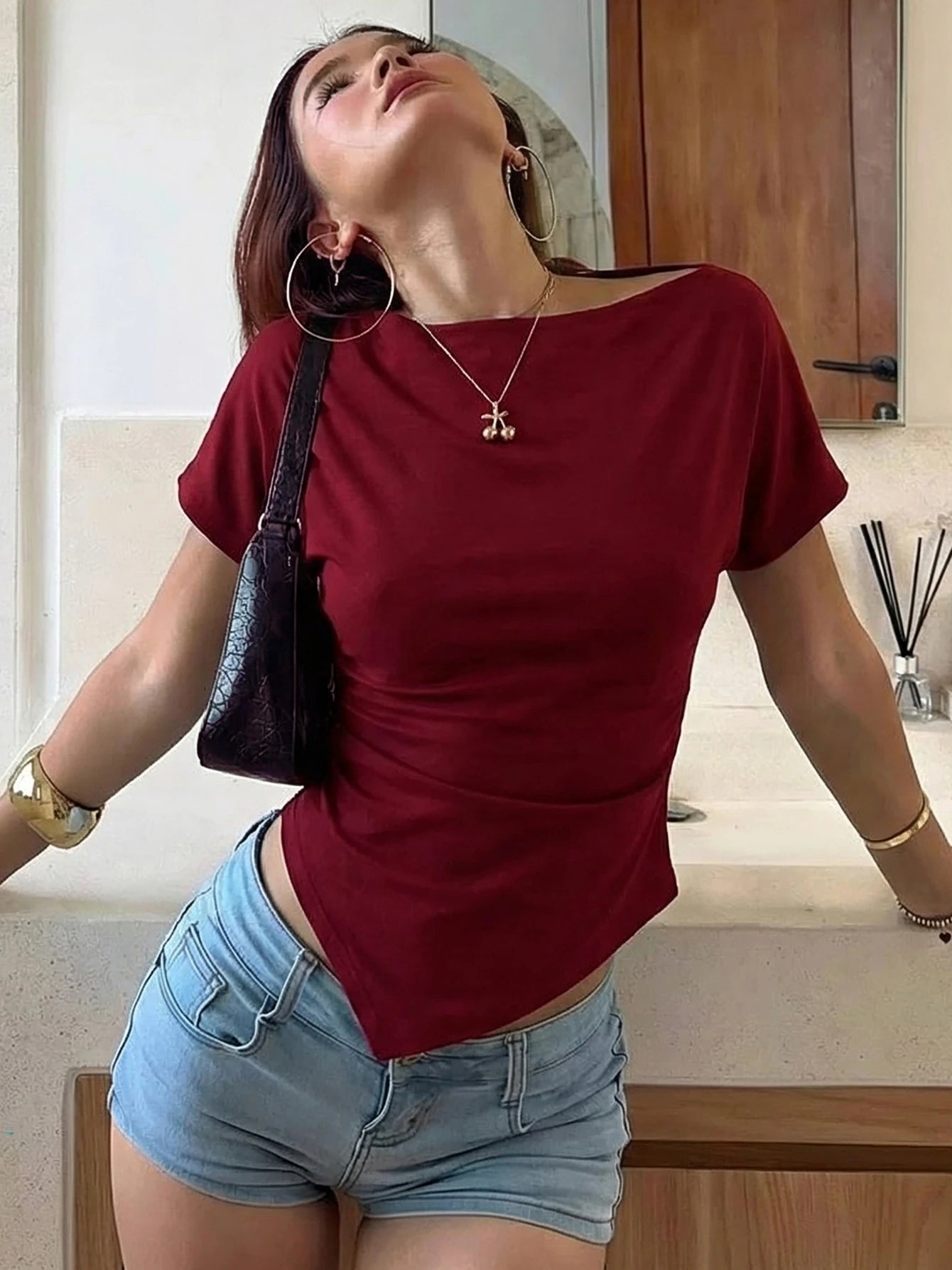 Hugcitar Fashion Solid Short Sleeve Ruched Sexy Irregular Crop T-Shirt Top Summer Women Clothes Streetwear Party Club Wholesale