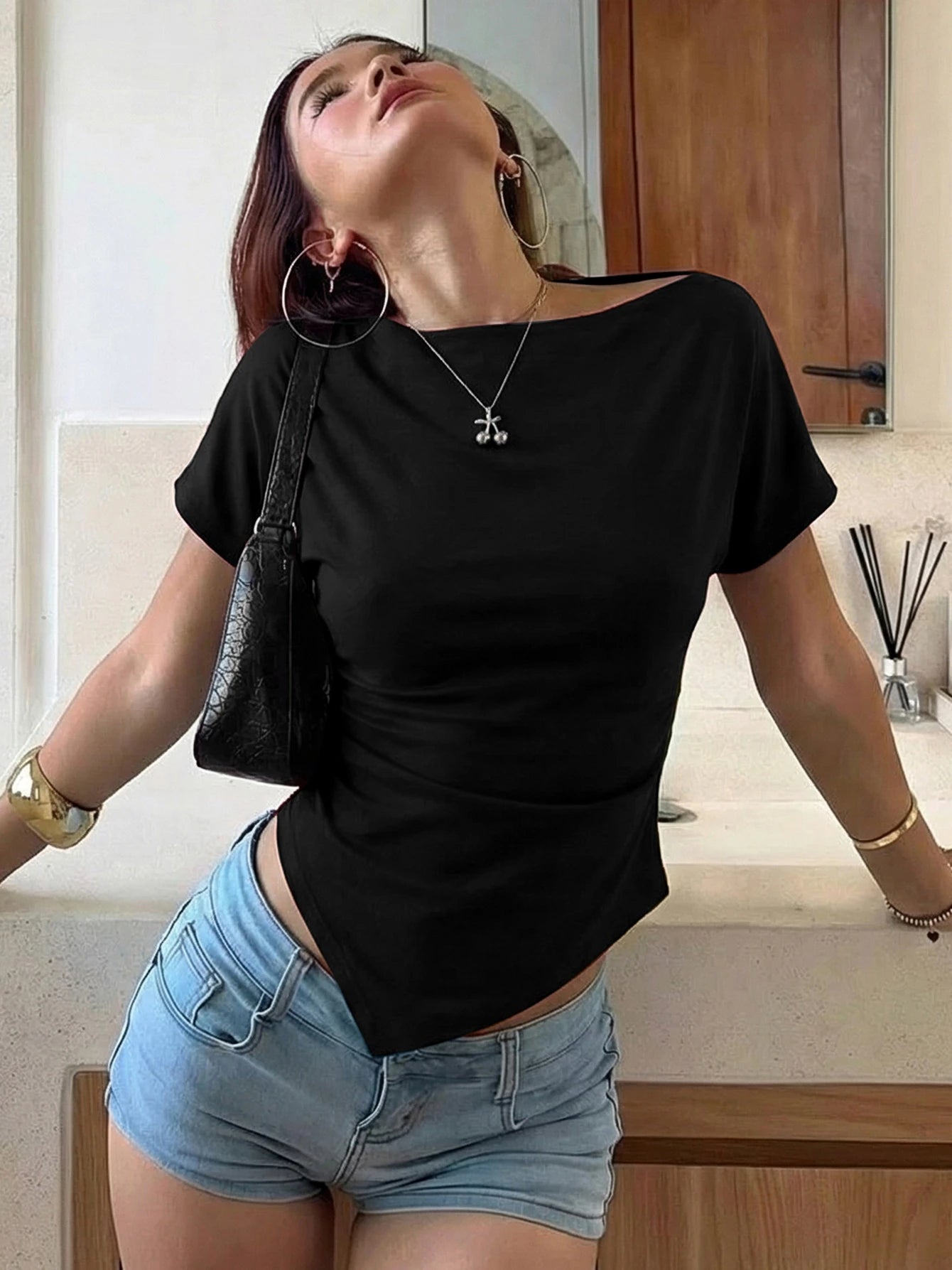 Hugcitar Fashion Solid Short Sleeve Ruched Sexy Irregular Crop T-Shirt Top Summer Women Clothes Streetwear Party Club Wholesale